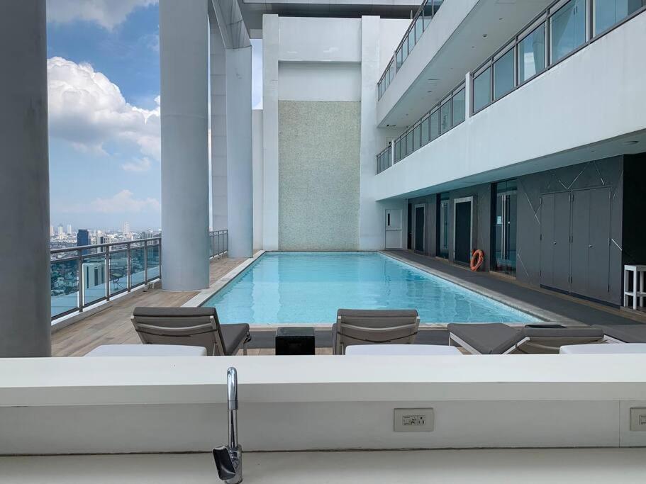 Апартаменти Acqua Iguazo Tower/Mandaluyong/ Makati Маніла Екстер'єр фото